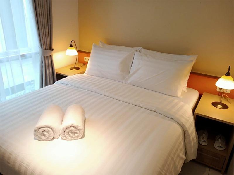 Bening Boutique Hotel Managed By Salak Hospitality Bekasi Exterior foto